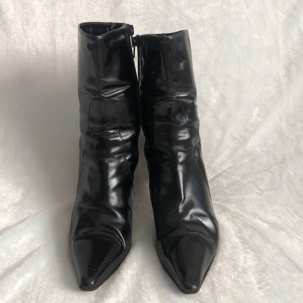 Burberry High Shine Black Leather Zip Up Booties, Size 41 - Picture 16 of 16